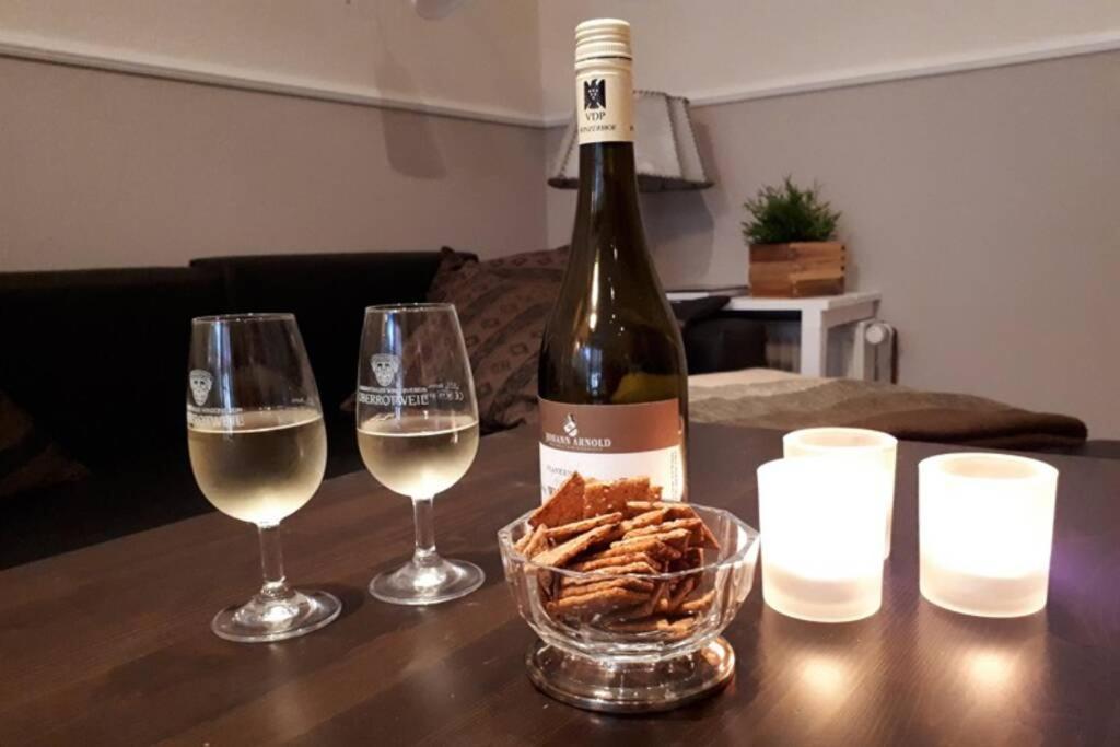 Eine Gemuetliche Ferienwohnung Mit Garten Bad Karlshafen Exterior foto
